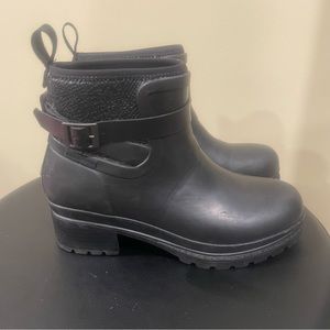 Muck Company Boots Womens 7 Black Original Liberty Platform Chelsea Zip Bootie
